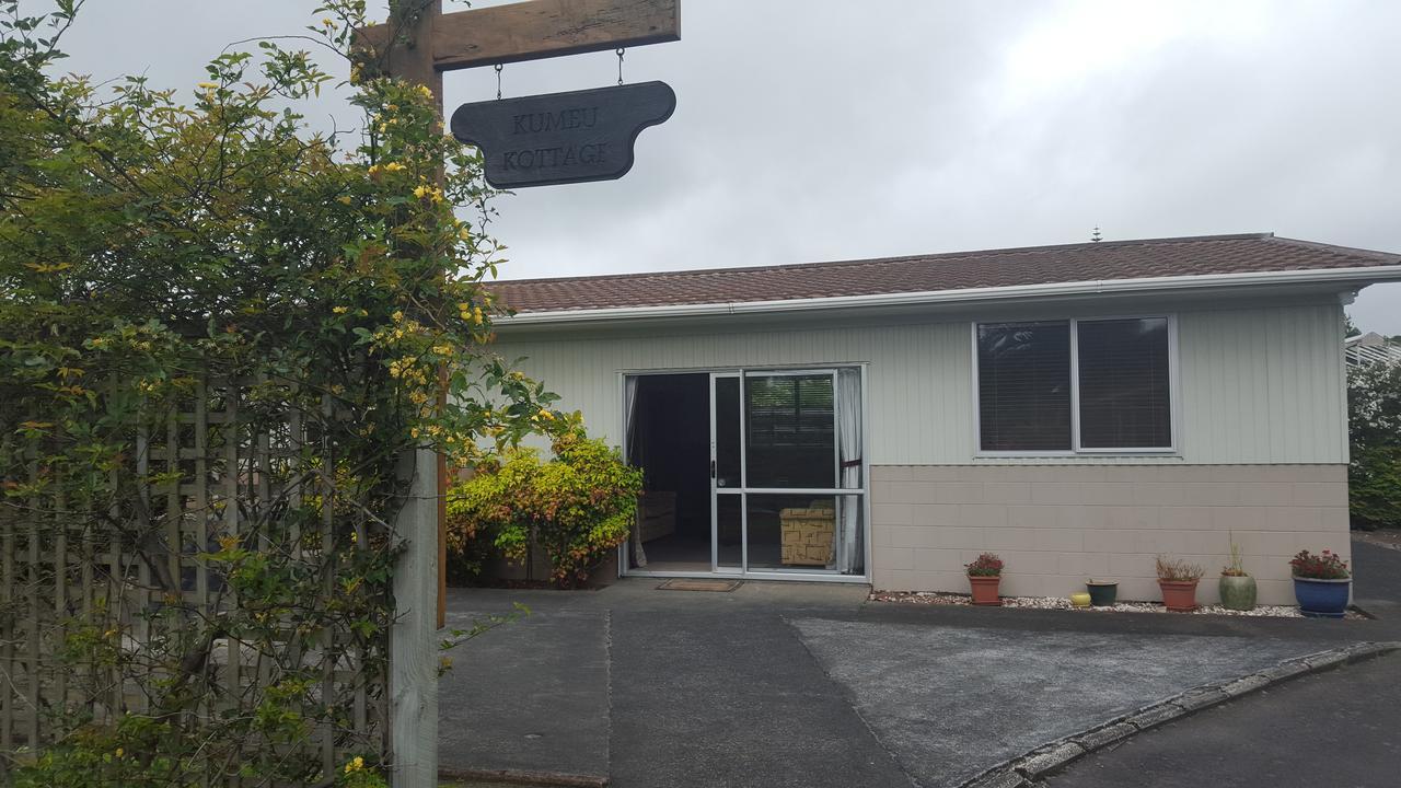 Kumeu Kottage Bed & Breakfast Luaran gambar